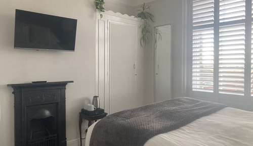 Habitación doble (Room 8,  Gosvenor,  Second Floor)
