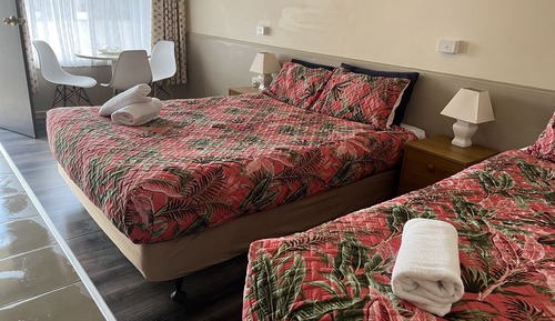 Habitación Confort, varias camas (Non pet friendly)