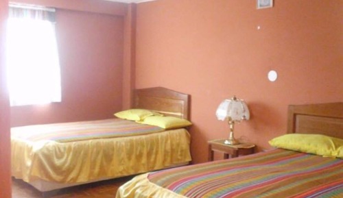 Habitación con 2 camas individuales