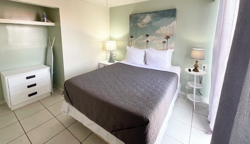 Suite Business, 1 cama de matrimonio, cocina básica, vistas al patio