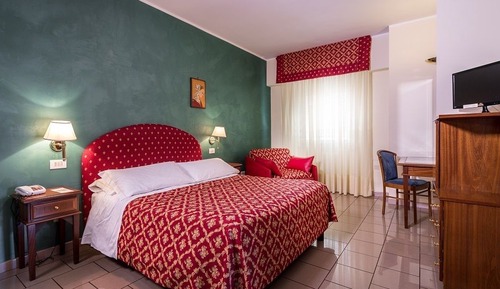 Habitación con 1 cama doble o 2 individuales