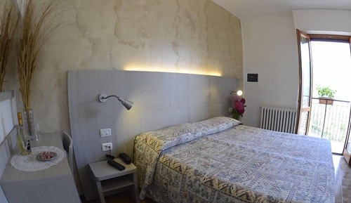 Habitación con 1 cama doble o 2 individuales, 2 camas individuales