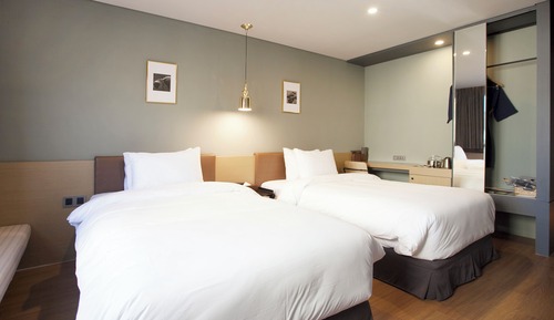 Walk-in Special Deal (Randomly Assigned) - No Parking