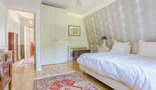 Suite familiar, 2 habitaciones, cocina básica, vistas al jardín