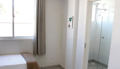 Habitación individual estándar, 1 cama individual, baño privado, vistas a la ciudad