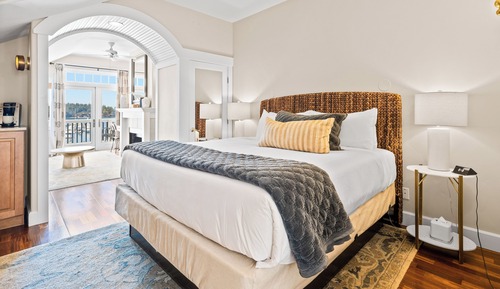 Suite panorámica, 1 cama de matrimonio grande, chimenea, vistas al puerto