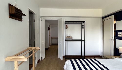 Family 2-Bedroom 2 Baths 1 Queen 2 Twins