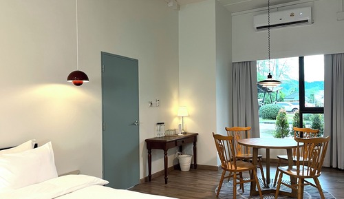 Habitación cuádruple superior, 2 camas de matrimonio, en edificio anexo