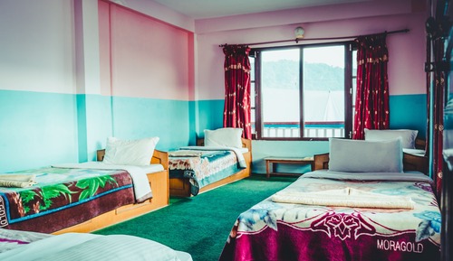 Dormitorio compartido básico, dormitorio mixto, vistas al lago