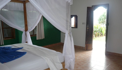 Habitación con 1 cama doble o 2 individuales, vistas al mar