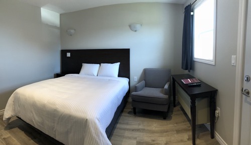 Comfort Room, 1 Queen Bed
