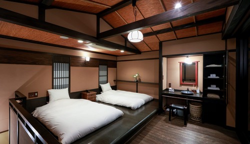 Habitación, en edificio anexo (Hana)