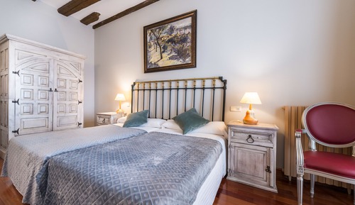 Habitación estándar con 1 cama doble o 2 individuales