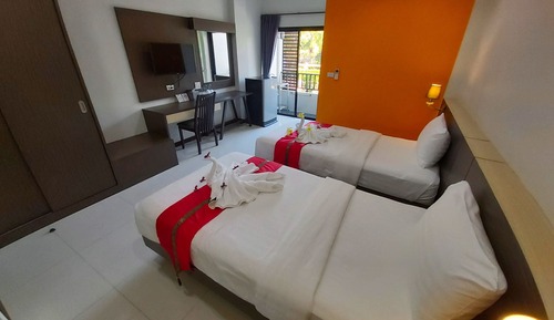 Habitación con 2 camas individuales