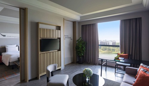 Suite superior, 1 cama de matrimonio grande, Acceso al salón del club