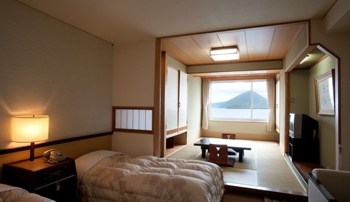 Habitación, vistas al lago (2017,buffet)