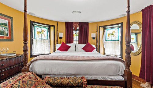 Suite de lujo, 1 cama de matrimonio grande, bañera de hidromasaje, vistas al jardín