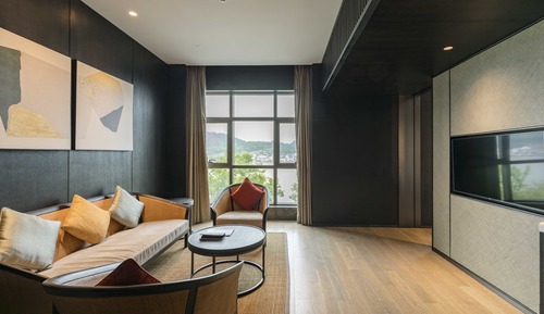 Suite ejecutiva, 1 cama de matrimonio grande, vistas al lago (Lounge Access)