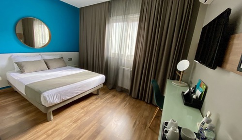 Habitación estándar con 1 cama doble o 2 individuales