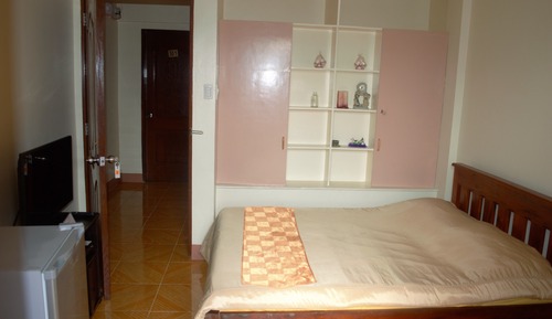 Estudio (Furnished, Ground Floor)