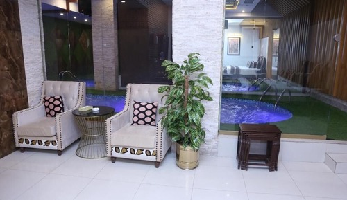 Suite Royal, 1 cama de matrimonio grande, fumadores, vistas a la piscina