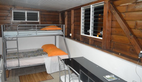 Habitación triple, baño privado