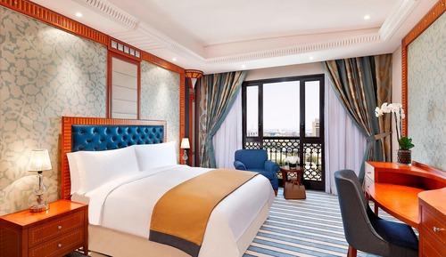 Habitación Deluxe, 1 cama de matrimonio grande, no fumadores, vistas parciales al mar