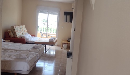 Habitación estándar con 1 cama doble o 2 individuales, 1 habitación