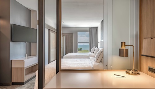 Suite, varias camas (Mobility Accessible, Tub)