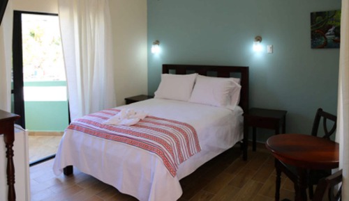 Habitación Confort, 1 cama de matrimonio, vistas parciales al mar