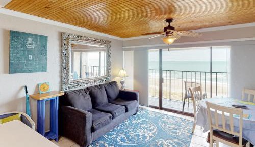 Two Bedroom Apartment 