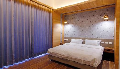 Deluxe Double Room with Balcony and Sea View