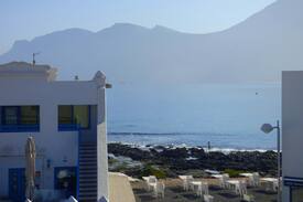 Caleta de Famara Casa | Montaña Clara