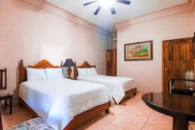 La Ceiba Hotel | Hotel Versalles Habitación Doble