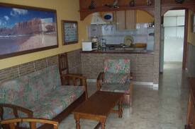 Caleta de Famara Apartamento | Apartment ROBINSON in Famara for 4p