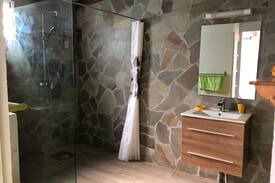 Trois-Rivieres Casa | Bungalow de campagne neuf avec vue sur les saintes