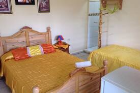 Santa Clara Cama Y Desayuno | Hostal Las Arecas WIFI SERVICE IN THE ROOM