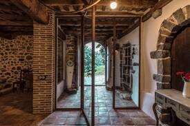 Angles Cabina | MASIA LA ROVIRA, AMAZING COTTAGE FROM S.XVI