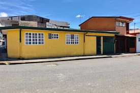 Turrialba Casa | Ideal para sentirse a gusto! Spacious & cozy home.