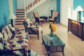 Municipality of Habana del Este Villa | V Royal Duke: beachfront villa with swimming pool