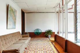 Heredia Hostal | Heredia - Casa Centuria