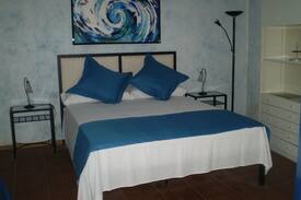 Sant Climent Sescebes Cama Y Desayuno | Room Oliva - Casa Pati de l´Albera