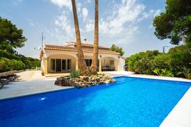 Trencall Villa | Villa Alma 4 pax