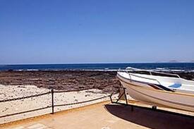 Caleta de Famara Apartamento | Apartment Caleta de Famara in Caleta de Famara