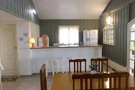Paranagua Casa | CASA NA ILHA DO MEL - CASA DO MAURILIO