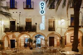 Zafra Old Town Hotel | 1 BR Twin Room Stay In Las Palmeras, Zafra