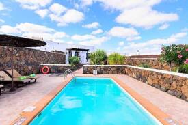 Guime Villa | VILLA IN LANZAROTE WITH POOL PRIVATE