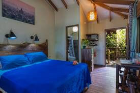 Dominical Cabina | River Cabin #3 Walking Distance to Dominical Beach