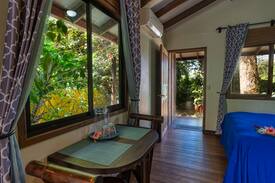Dominical Cabina | River Cabin #3 Walking Distance to Dominical Beach