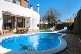 Tordera Casa | Casa en zona tranquila con piscina